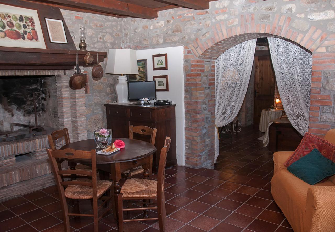 Il Poggiolo Di Parrano Pension Buitenkant foto